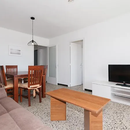 Uhc Esquirol Apartment Cambrils