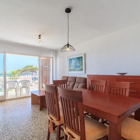 Uhc Esquirol Apartment Cambrils